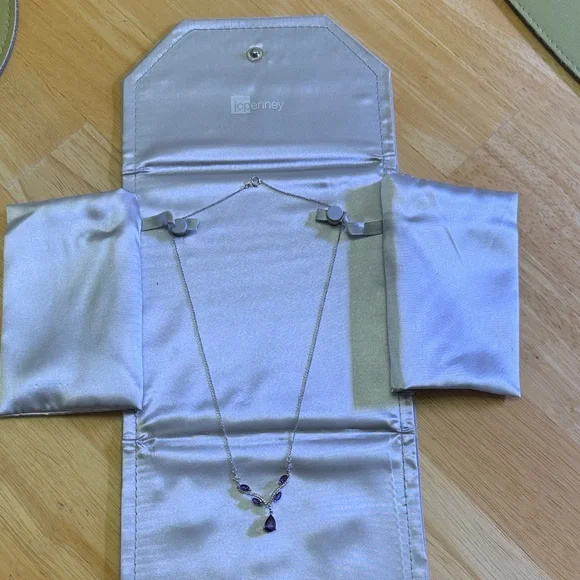 Elegant Sterling Silver .925 & Amethyst  Necklace - Picture 2 of 4